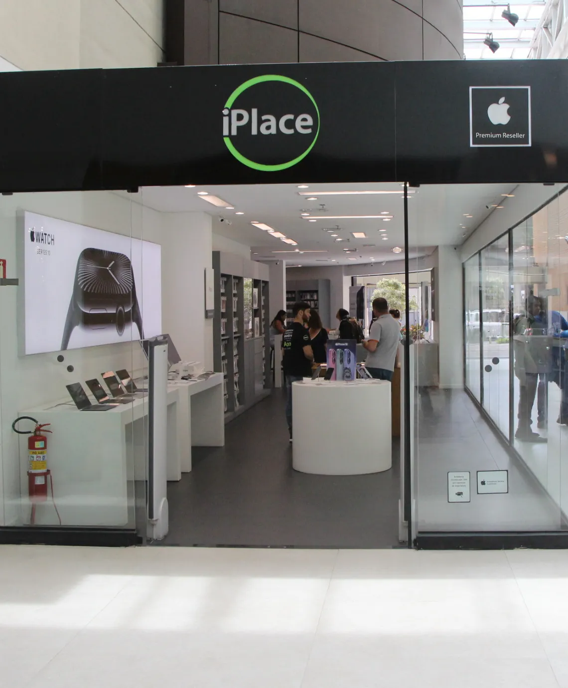 Lojas Exclusivas | Explore as Marcas no Pátio Savassi - IPLACE