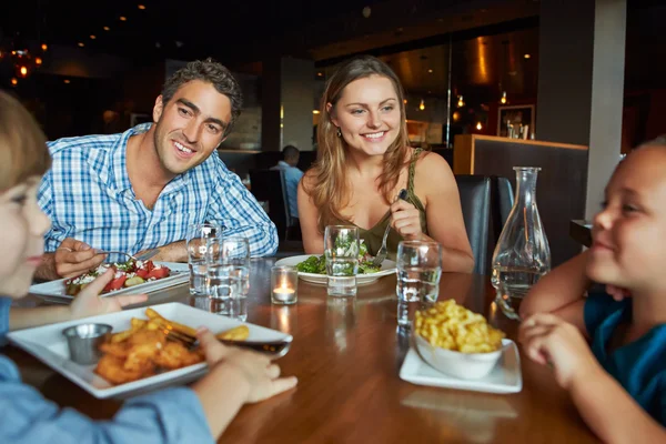 4 restaurantes perfeitos para almoço em família