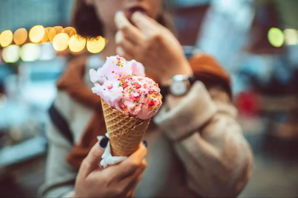 Chegou o verão! Opções de sorvetes e sobremesas geladas para se refrescar na estação