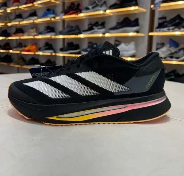 Tênis preto 