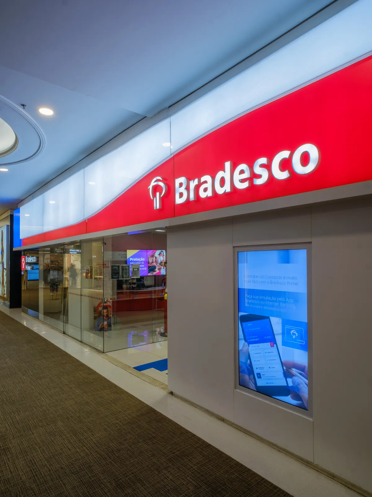 Conheça as Lojas do MorumbiShopping - BANCO BRADESCO