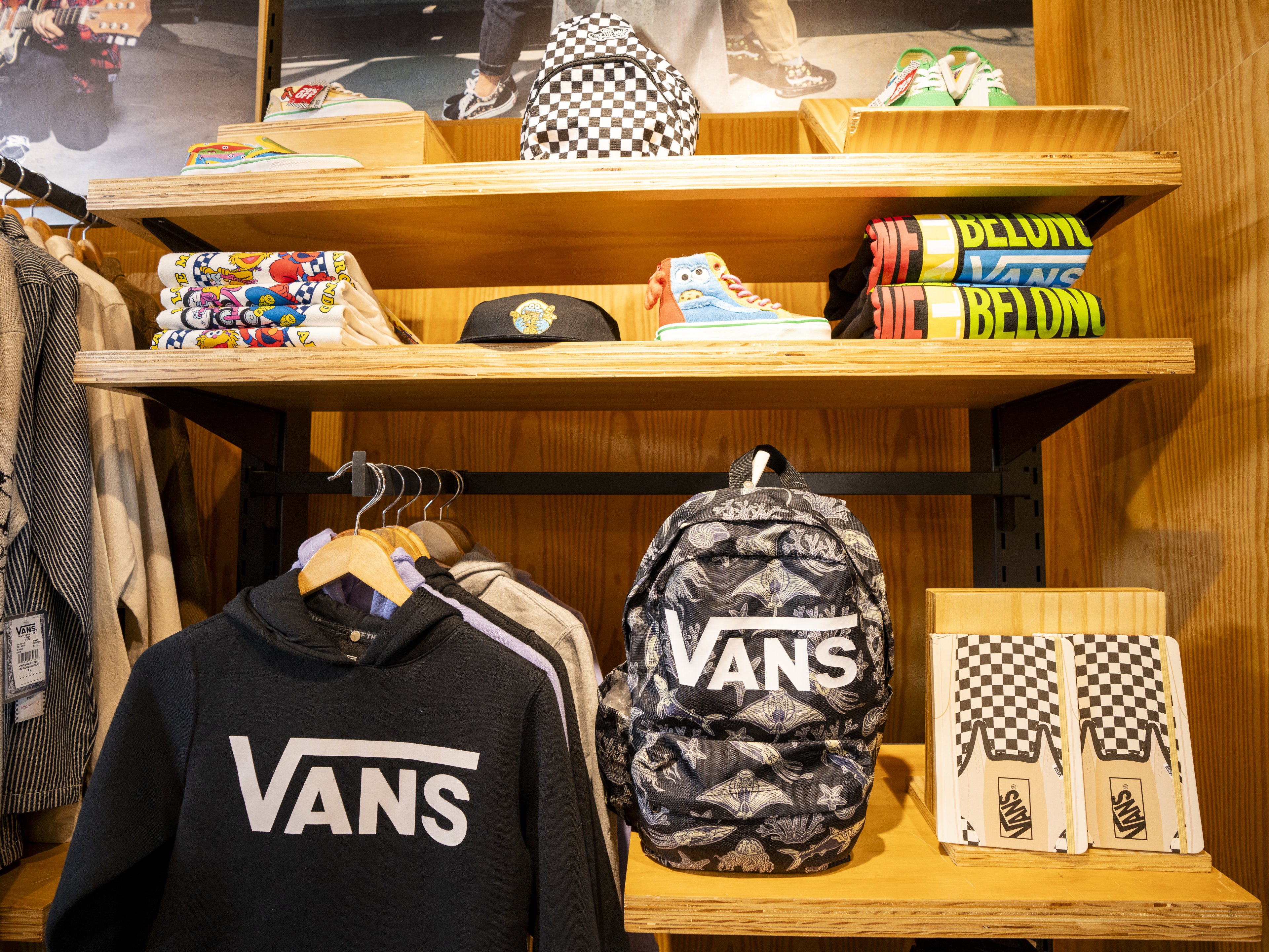 vans shop