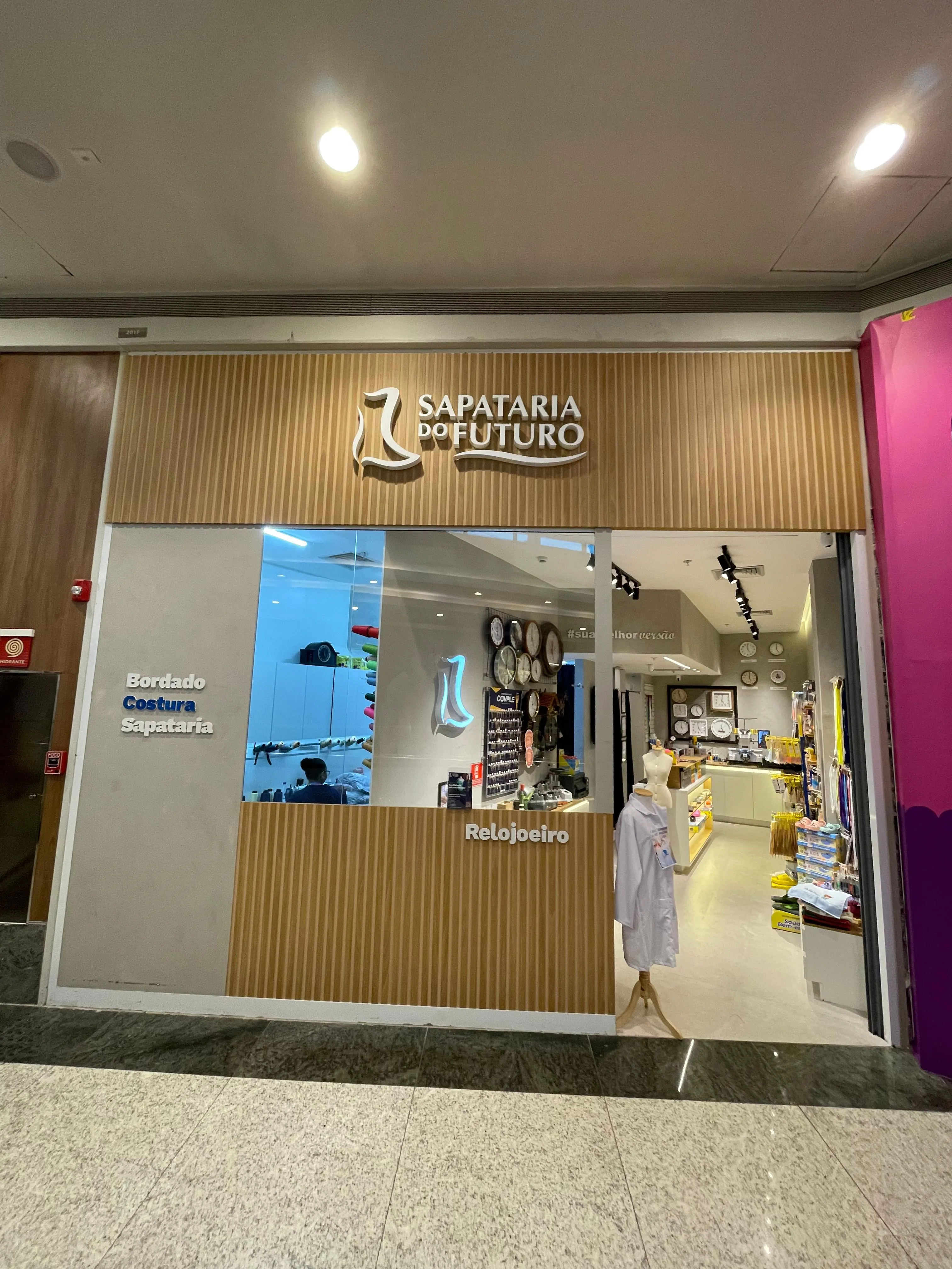 Conheça a maior variedade de lojas do Rio de Janeiro! - SAPATARIA DO FUTURO