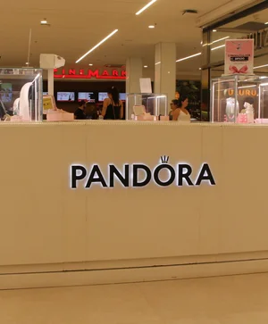 Logo PANDORA