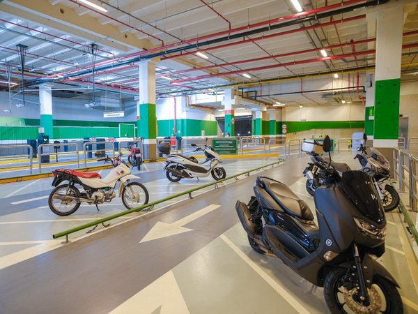 Estacionamento coberto para Motos