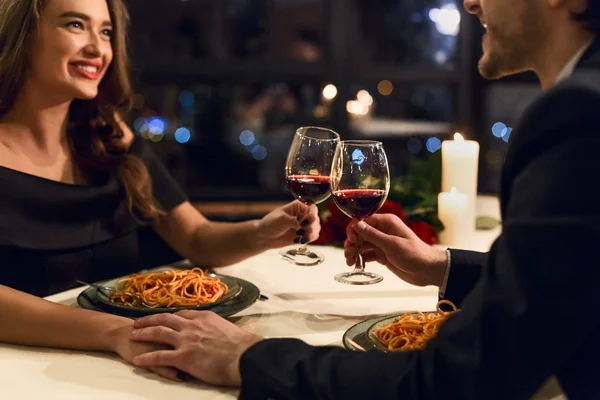 3 lugares para o jantar perfeito de Dia dos Namorados