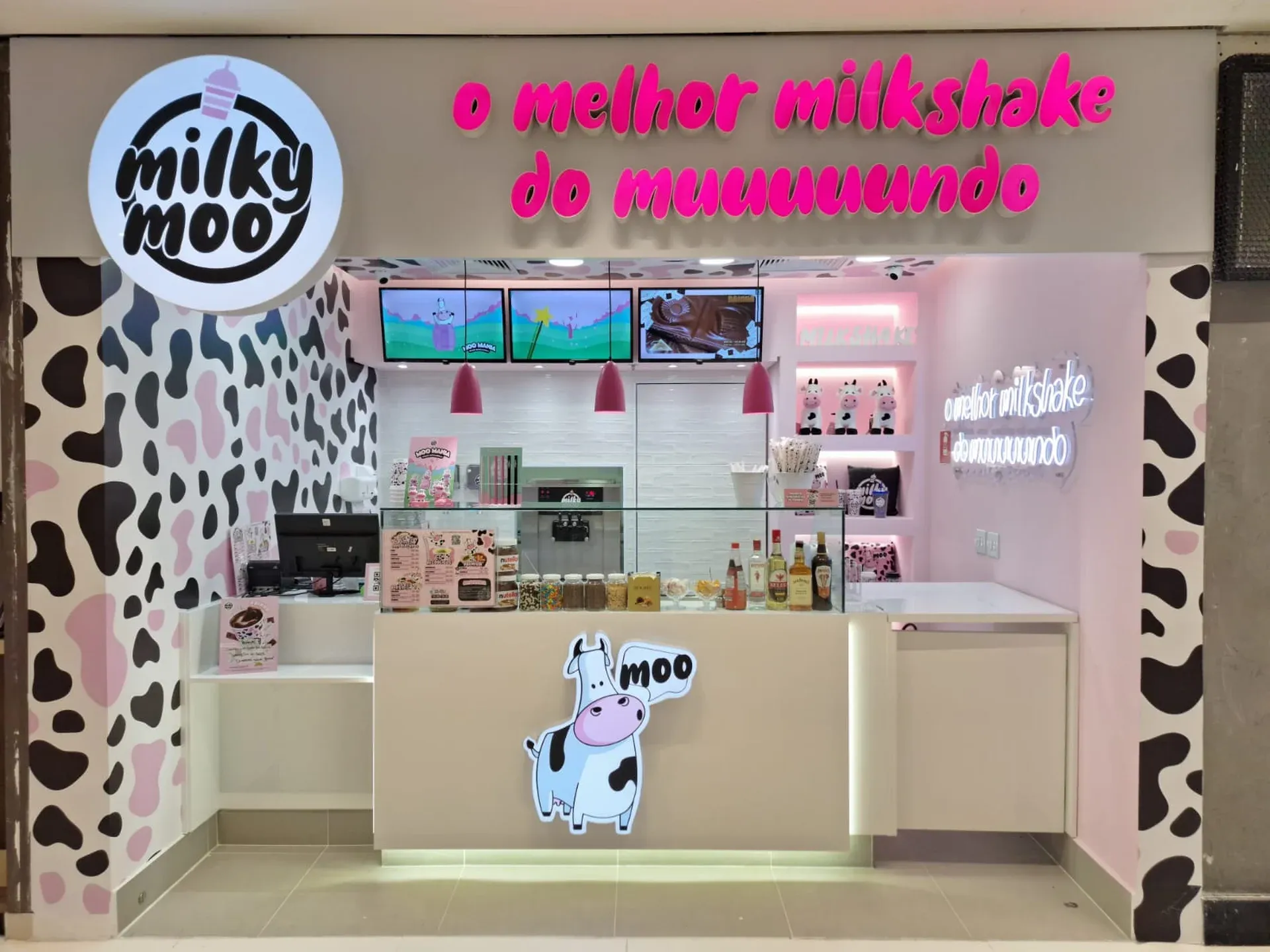 https://assets.multiplan.com.br/Multiplan/filer_public/ec/5b/ec5b87a7-f71f-44d7-8c3c-56eda37646e3/milky_moo.webp